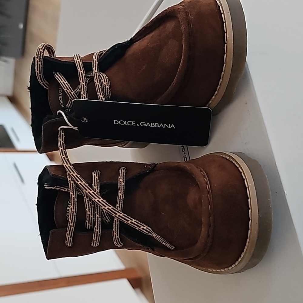Dolce &Gabbana boys boots size 34